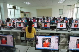 南寧市一職校職教周 計(jì)算機(jī)技術(shù)培訓(xùn)體驗(yàn)活動(dòng)惠及市民