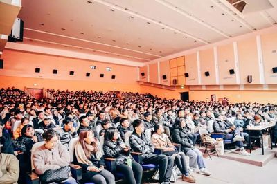 黃山手繪工廠2018寒假開學(xué)典禮 開啟數(shù)字藝術(shù)與計(jì)算機(jī)技術(shù)新篇章